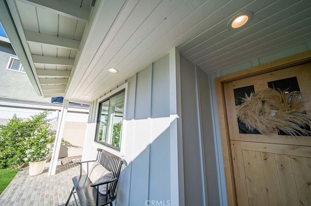 196 Harvard Ln, Seal Beach, CA 90740-2532