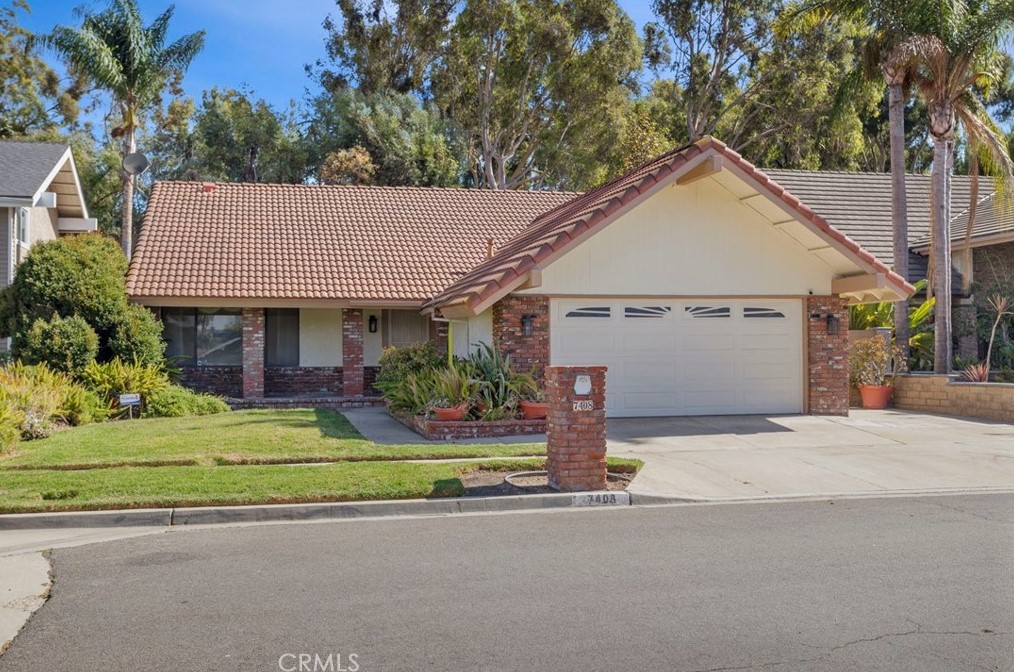 7408 Calle Durango, Anaheim, CA 92808-1025