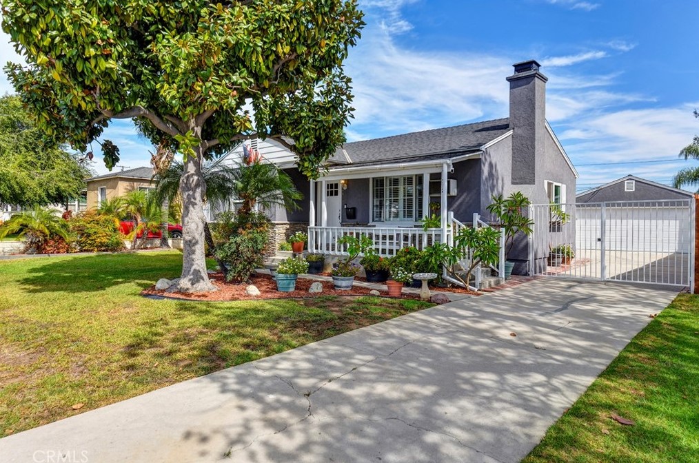 312 South Valencia, La Habra, CA 90631