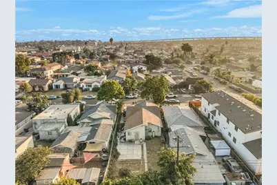 151 W 110th Street, Los Angeles, CA 90061 - Photo 16