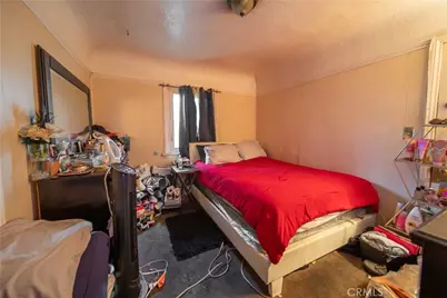 1324 W 101st Street, Los Angeles, CA 90044 - Photo 4