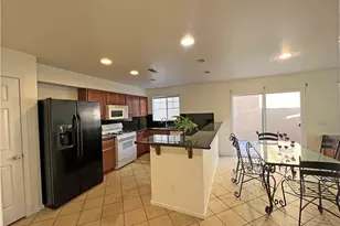 38210 Rioja Ct, Palmdale, CA 93550 - Photo 10
