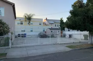 1445 W 20th St, Los Angeles, CA 90007 - Photo 2