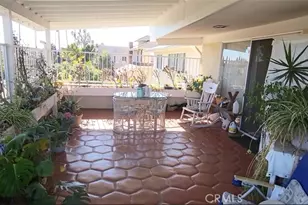 1121 5th Ave, Los Angeles, CA 90019 - Photo 6