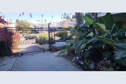 1121 5th Avenue, Los Angeles, CA 90019 - Photo 26