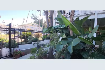 1121 5th Avenue, Los Angeles, CA 90019 - Photo 24