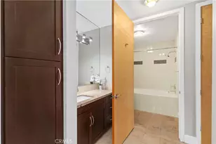 395 E 4th, Long Beach, CA 90802 - Photo 16