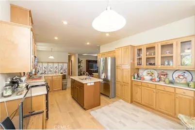 15 Pine Via, Anaheim, CA 92801 - Photo 14