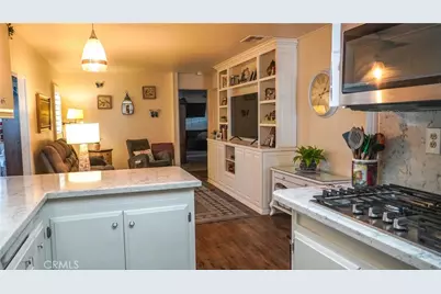 16942 Lake Park Way, Yorba Linda, CA 92886 - Photo 8