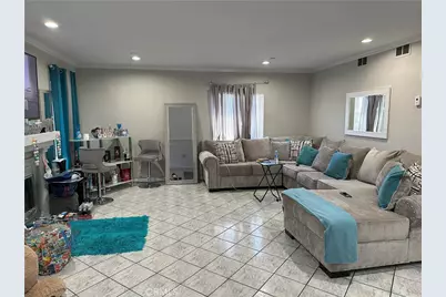 7515 S Vermont Avenue, Los Angeles, CA 90044 - Photo 6