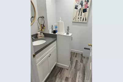 7515 S Vermont Avenue, Los Angeles, CA 90044 - Photo 12