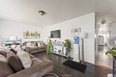 7705 S Vermont Avenue, Los Angeles, CA 90044 - Photo 14