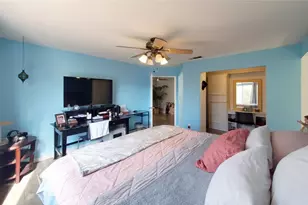 11102 Avolencia Pl, Garden Grove, CA 92840 - Photo 18