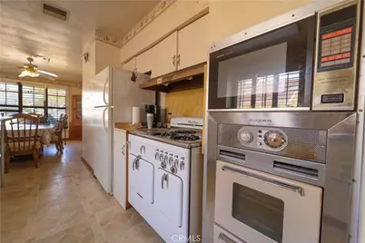 217 Dochan Circle, Montebello, CA 90640 - Photo 6