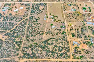 8288 White Rd, Phelan, CA 92371 - Photo 4