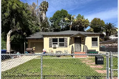 974 W 5th Street, San Pedro, CA 90731 - Photo 1