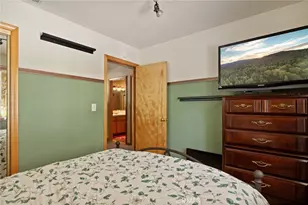 31771 Panorama Dr, Running Springs, CA 92382 - Photo 24