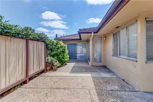 2175 Queensberry Rd, Pasadena, CA 91104 - Photo 32