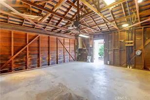 2175 Queensberry Rd, Pasadena, CA 91104 - Photo 48