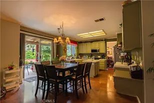 970 Riverview Cir, Corona, CA 92881 - Photo 8