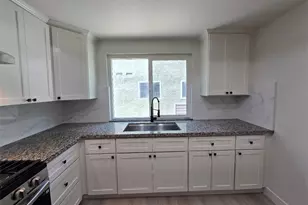 70 Harkness Ave, Pasadena, CA 91106 - Photo 4