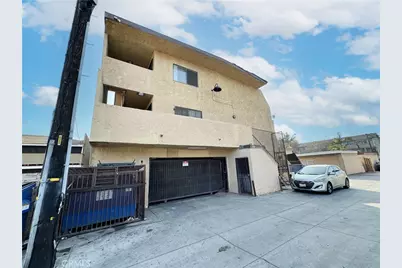 709 E Chestnut Avenue, Santa Ana, CA 92701 - Photo 4