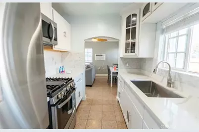 1390 Gundry Avenue, Long Beach, CA 90813 - Photo 2