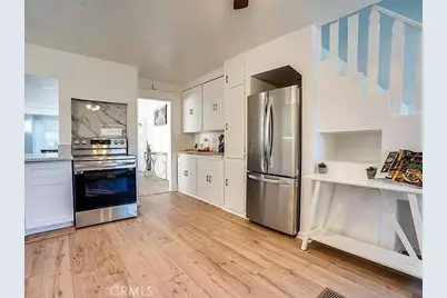 25 W Walnut Street, Stockton, CA 95204 - Photo 2