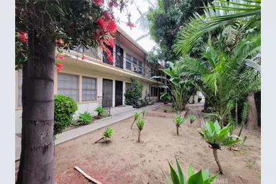 1280 E 4th Street #1, Long Beach, CA 90802 - Photo 1