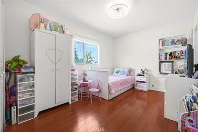 1067 N Wilton Place, Los Angeles, CA 90038 - Photo 20