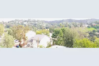 4525 Ensenada, Woodland Hills, CA 91307 - Photo 10