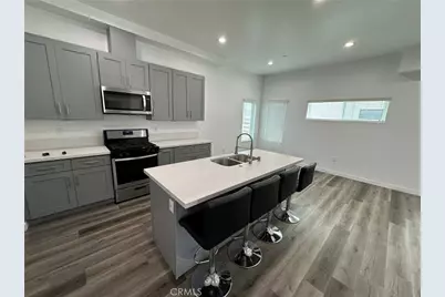 25134 25200 Frampton Avenue, Harbor City, CA 90710 - Photo 6
