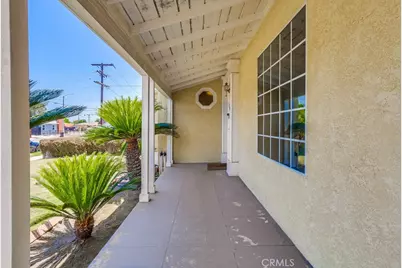 720 W 108th Street, Los Angeles, CA 90044 - Photo 4