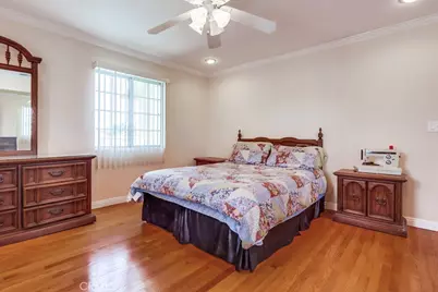 720 W 108th Street, Los Angeles, CA 90044 - Photo 48