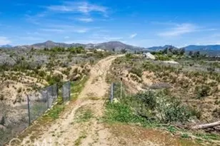 40120 Perryman Ln, Hemet, CA 92544 - Photo 1