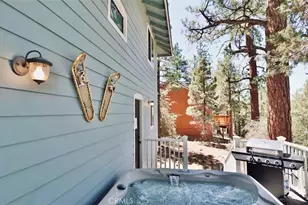550 Villa Grove Ave, Big Bear City, CA 92314 - Photo 2