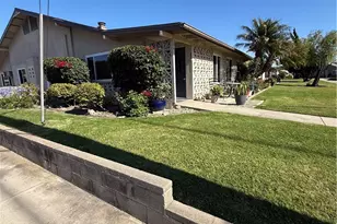 1540 Northwood Rd 11-270L, Seal Beach, CA 90740 - Photo 2