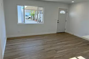 2033 W Burnett St, Long Beach, CA 90810 - Photo 20