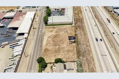 18700 Collier Avenue, Lake Elsinore, CA 92530 - Photo 8