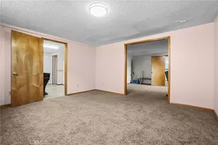 8870 Blanchard Ave, Fontana, CA 92335 - Photo 32