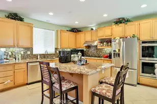 2056 Mission Hills Dr, Oxnard, CA 93036 - Photo 10