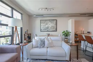 133 The Promenade, Long Beach, CA 90802 - Photo 2