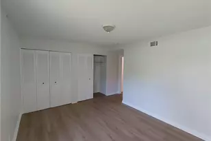 2542 N Pacific Ave, Santa Ana, CA 92706 - Photo 12