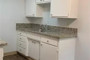 2700 32nd St, Sacramento, CA 95817 - Photo 2
