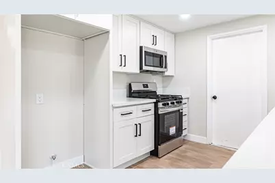 10219 Victor Avenue, Hesperia, CA 92345 - Photo 6