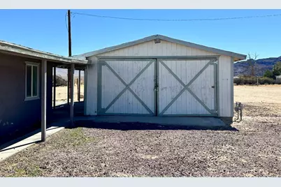 46123 Fairview Road, Newberry Springs, CA 92365 - Photo 4