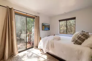 790 Pine Ln, Sugarloaf, CA 92386 - Photo 16