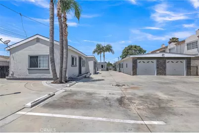 11609 208th Street, Lakewood, CA 90715 - Photo 4