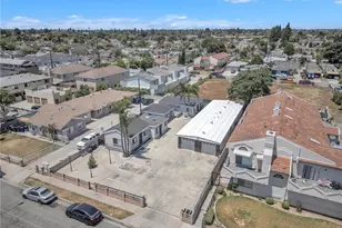 11609 208th St, Lakewood, CA 90715 - Photo 20