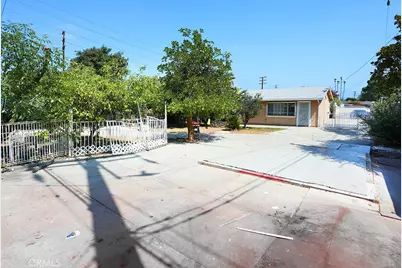 640 S Azusa Avenue, West Covina, CA 91791 - Photo 14